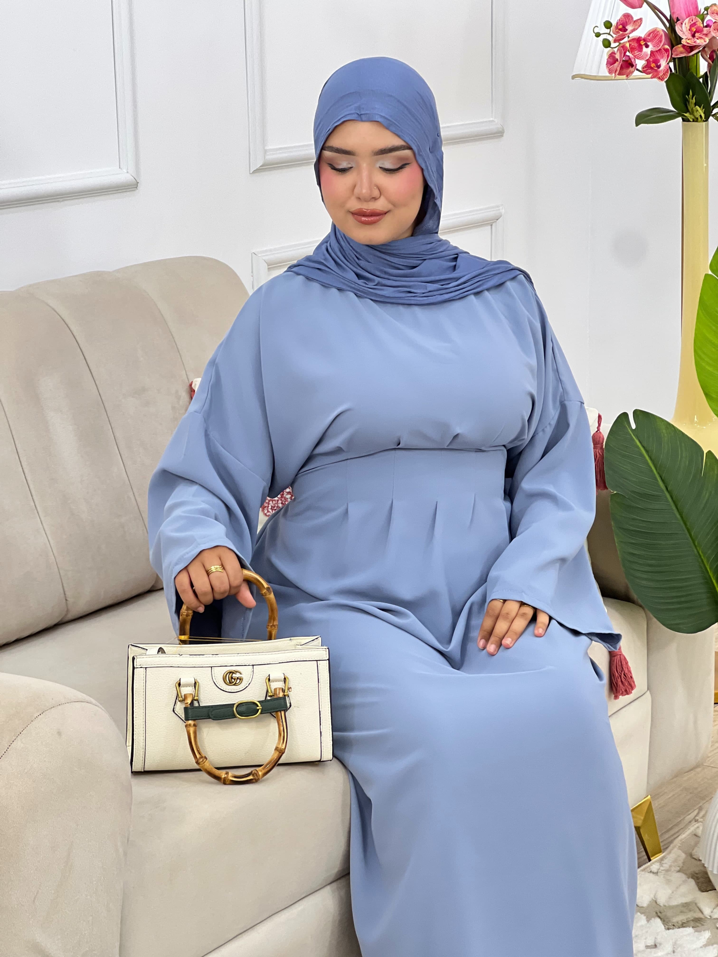 خمار بخامات فاخرة من مجموعة أنور